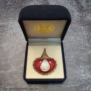 1995 - Brooch, commemorative pin, offering to the royal crematorium
