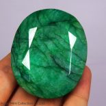 586.40 Ct Treated Green African Emerald Huge Museam Size Certified Gemstone