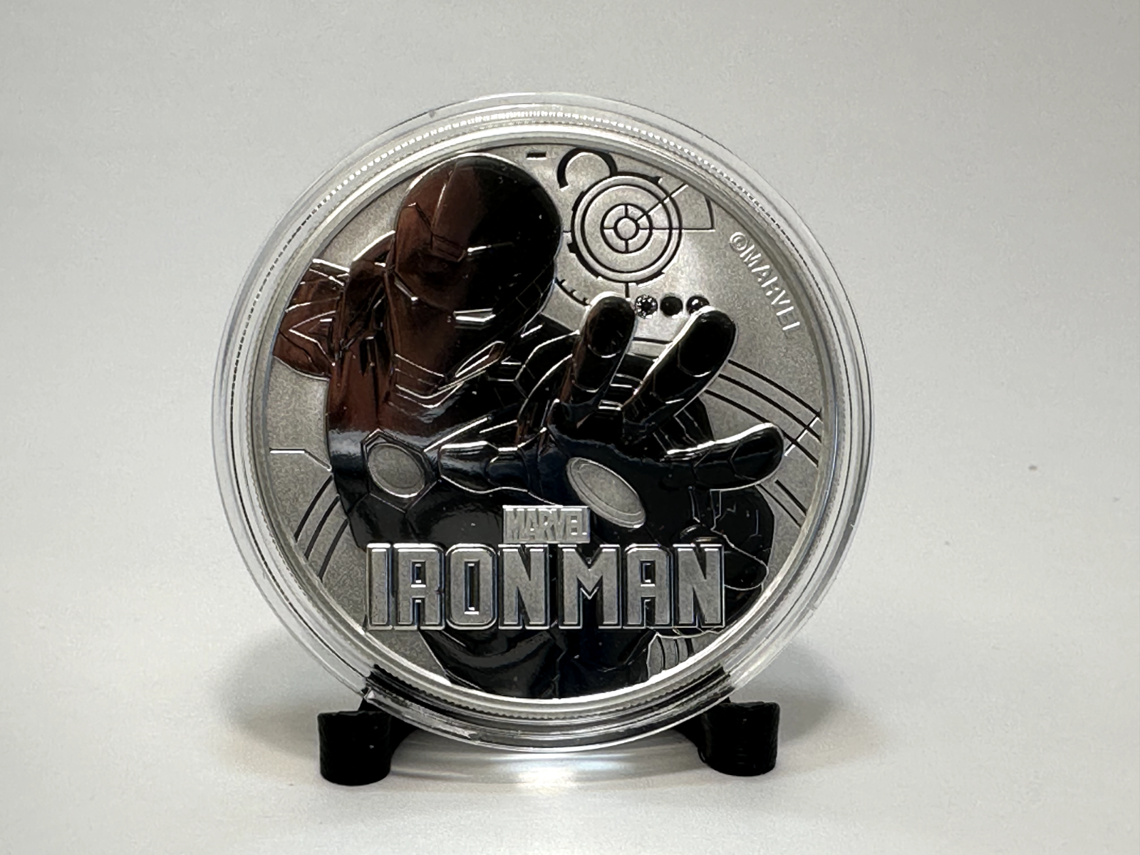 1.2018 MARVEL IRONMAN QEII REVERSE FROSTED TUVALU 1OZ SILVER PROOF $1 COIN & BOX png